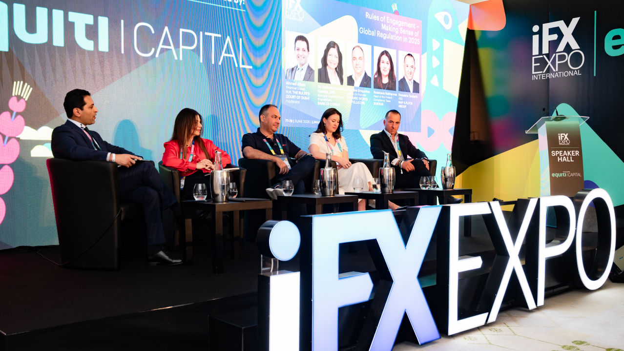 Syntellicore CRM Redefines Compliance at the iFX Expo International Panel on Regulation and AI